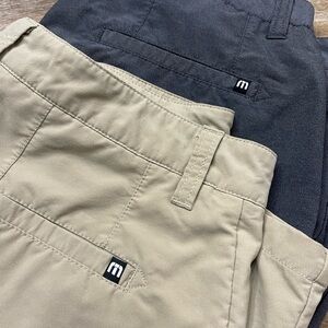 2pc. Travis Mathew Active Golf Shorts in Khaki and Charcoal Sz 32
